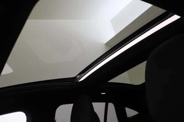 Mercedes-Benz EQE (2025) thumbnail 28