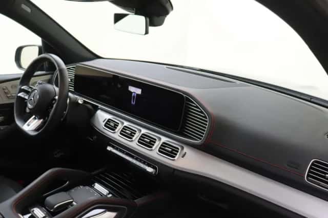 Mercedes-Benz GLE (2025) thumbnail 13