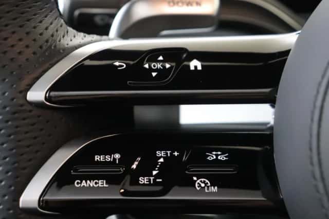 Mercedes-Benz GLE (2025) thumbnail 19