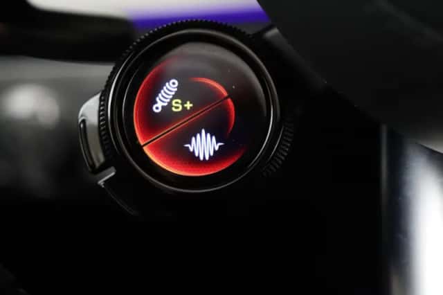 Mercedes-Benz GLE (2025) thumbnail 22
