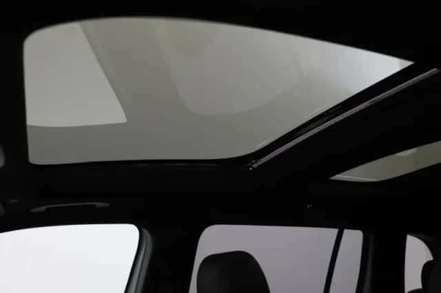 Mercedes-Benz EQB (2023) thumbnail 28