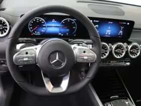 Mercedes-Benz EQB (2023) thumbnail 7