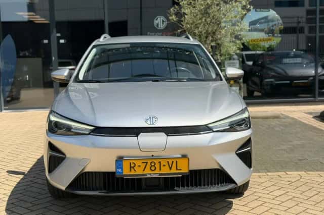 MG MG5 (2022) thumbnail 4