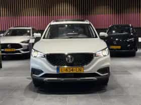 MG ZS EV (2021) thumbnail 3