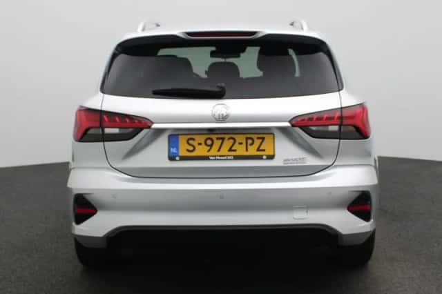 MG MG5 (2023) thumbnail 5
