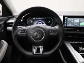 MG MG5 (2022) thumbnail 7