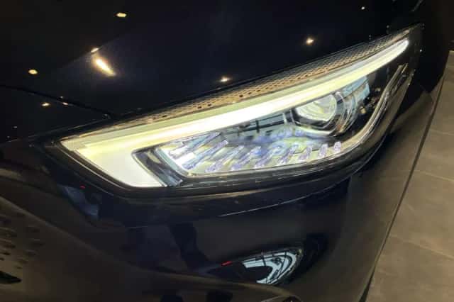 MG ZS EV (2022) thumbnail 5