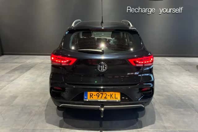 MG ZS EV (2022) thumbnail 6