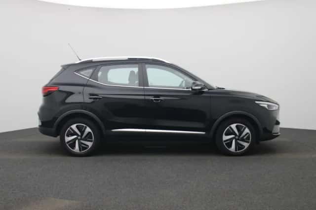 MG ZS EV (2023) thumbnail 6