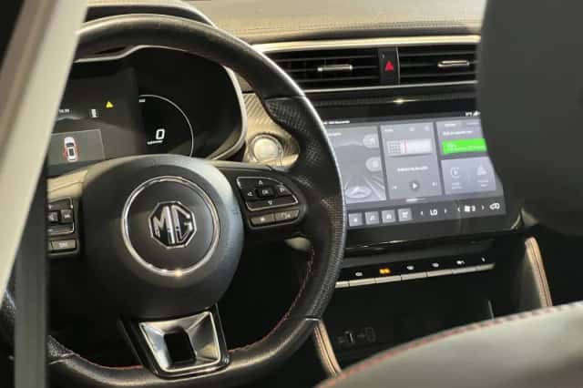 MG ZS EV (2022) thumbnail 4