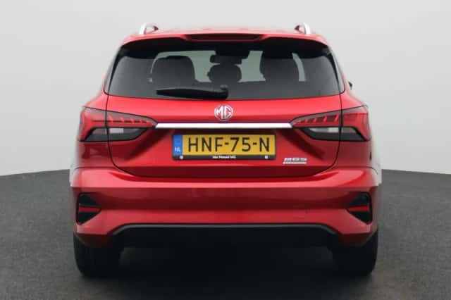 MG MG5 (2025) thumbnail 5