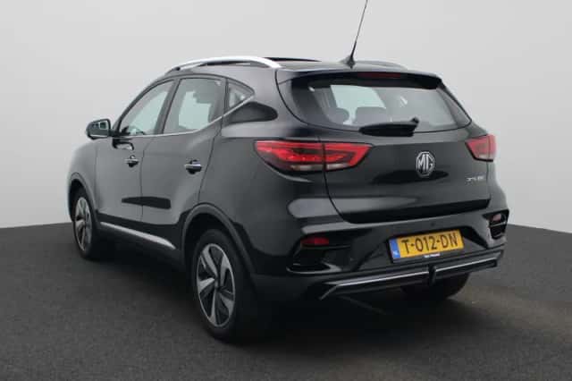 MG ZS EV (2023) thumbnail 2