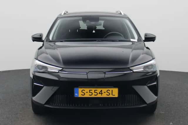 MG MG5 (2023) thumbnail 3