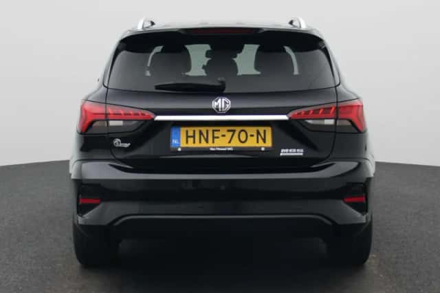 MG MG5 (2025) thumbnail 5
