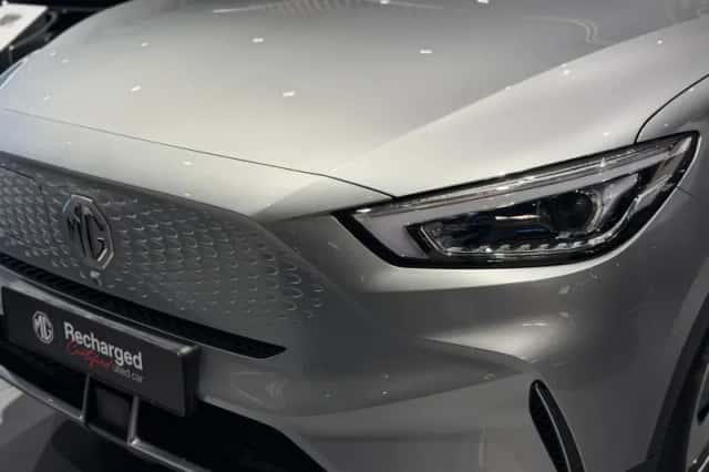 MG ZS EV (2022) thumbnail 3