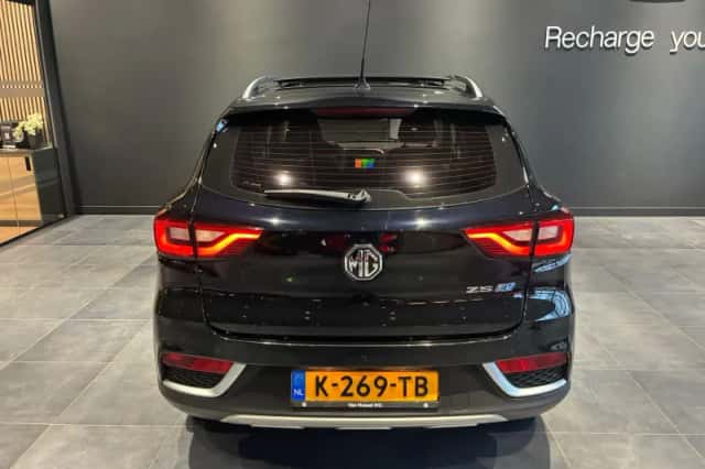MG ZS EV (2021) thumbnail 5