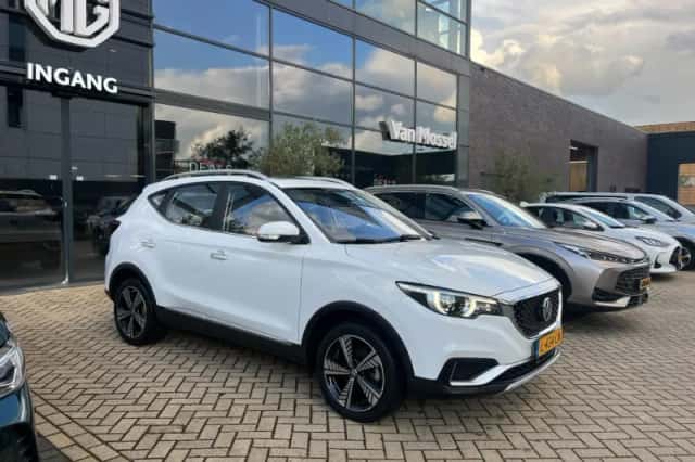 MG ZS EV (2021) thumbnail 4