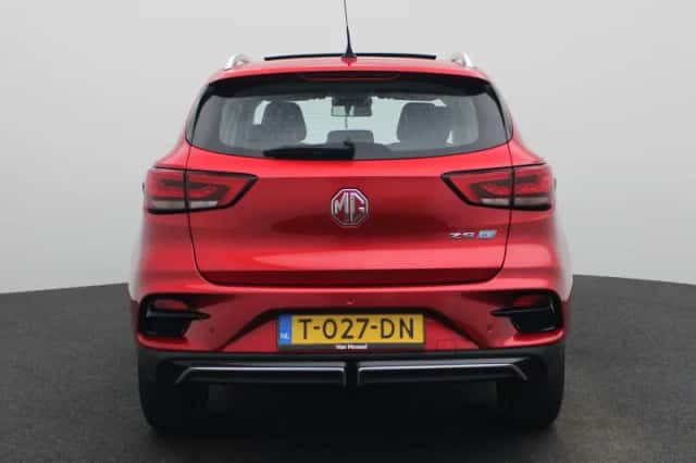 MG ZS EV (2023) thumbnail 5