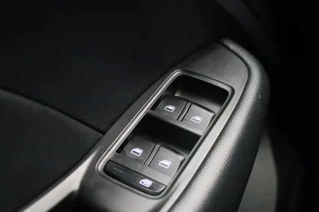 MG ZS EV (2021) thumbnail 30