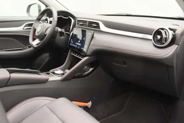 MG ZS EV (2023) thumbnail 23