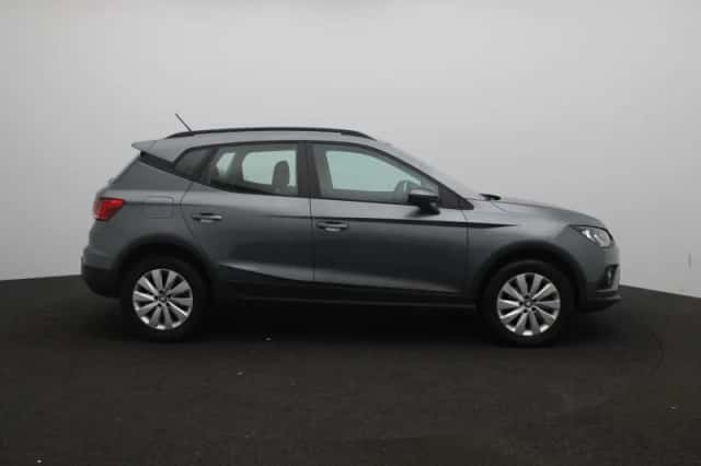 SEAT Arona (2018) thumbnail 6