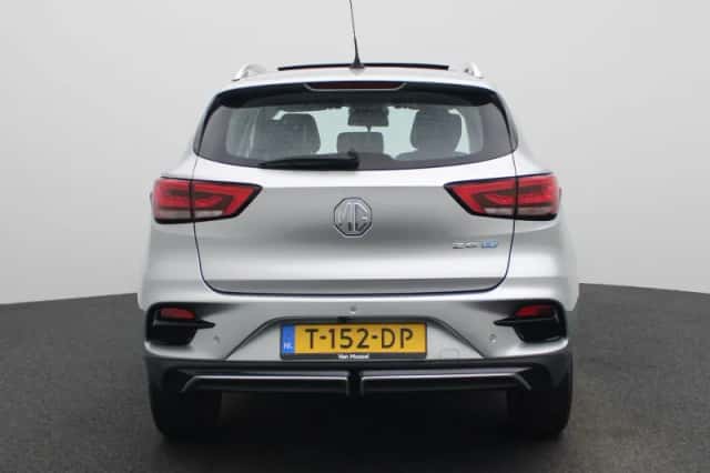 MG ZS EV (2023) thumbnail 6