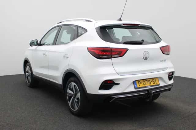 MG ZS EV (2022) thumbnail 3