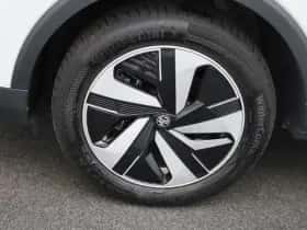 MG ZS EV (2023) thumbnail 15