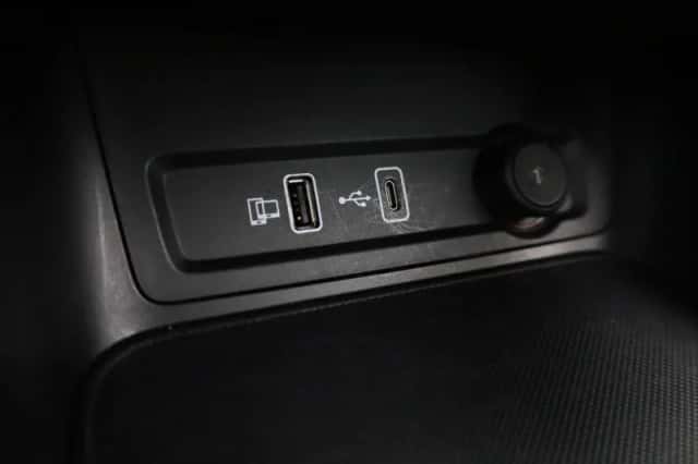 MG ZS EV (2023) thumbnail 29