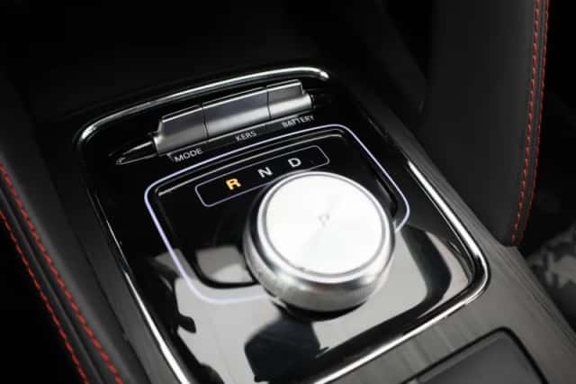 MG ZS EV (2023) thumbnail 30