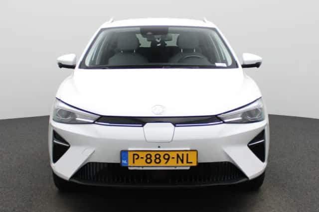 MG MG5 (2022) thumbnail 4