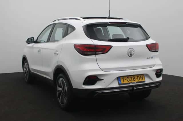 MG ZS EV (2023) thumbnail 3