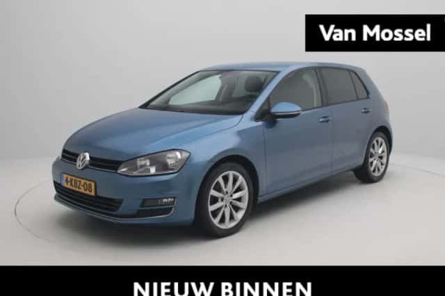 Volkswagen Golf (2013) thumbnail 1