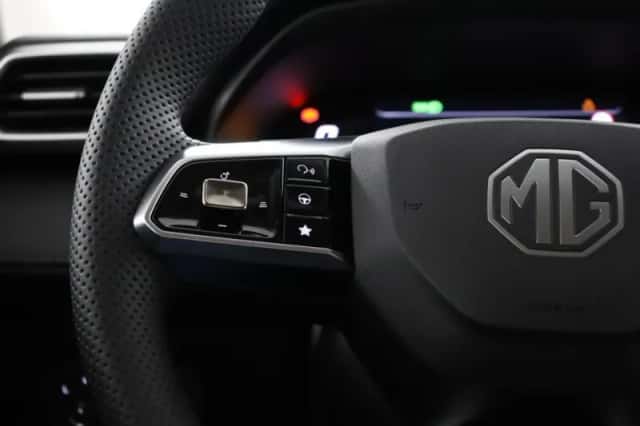 MG ZS (2025) thumbnail 20