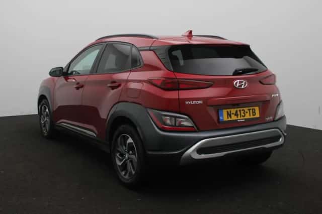 Hyundai Kona (2022) thumbnail 2
