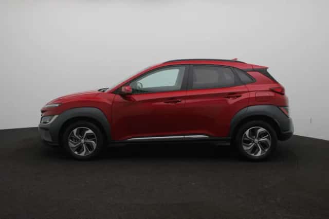 Hyundai Kona (2022) thumbnail 4