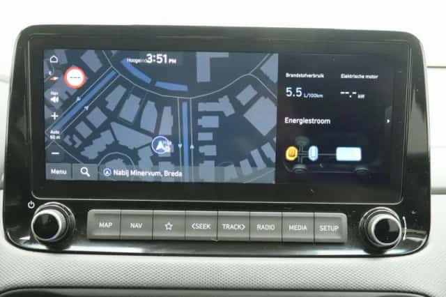 Hyundai Kona (2022) thumbnail 9