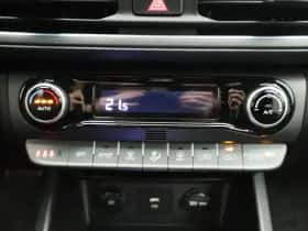 Hyundai Kona (2022) thumbnail 10