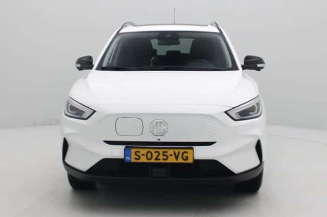 MG ZS EV (2023) thumbnail 3