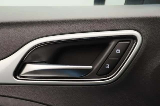 MG ZS EV (2025) thumbnail 20