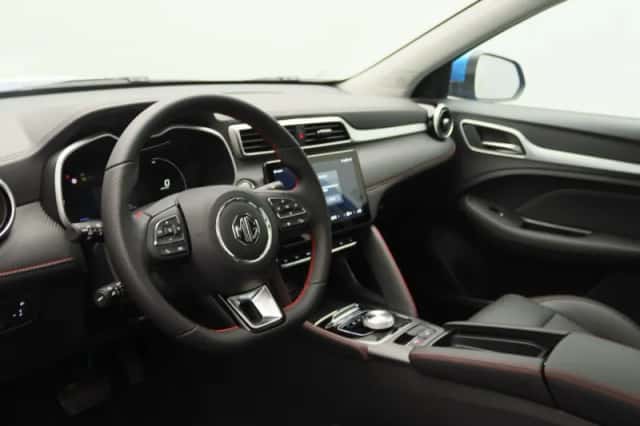 MG ZS EV (2025) thumbnail 22