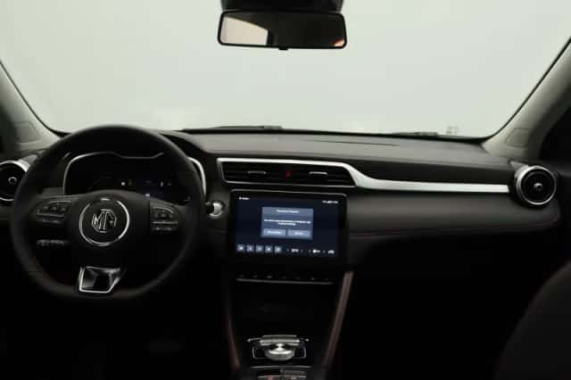 MG ZS EV (2025) thumbnail 7