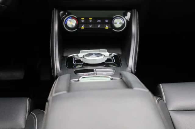 MG ZS EV (2020) thumbnail 11