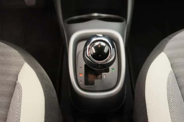 Toyota Aygo (2018) thumbnail 11