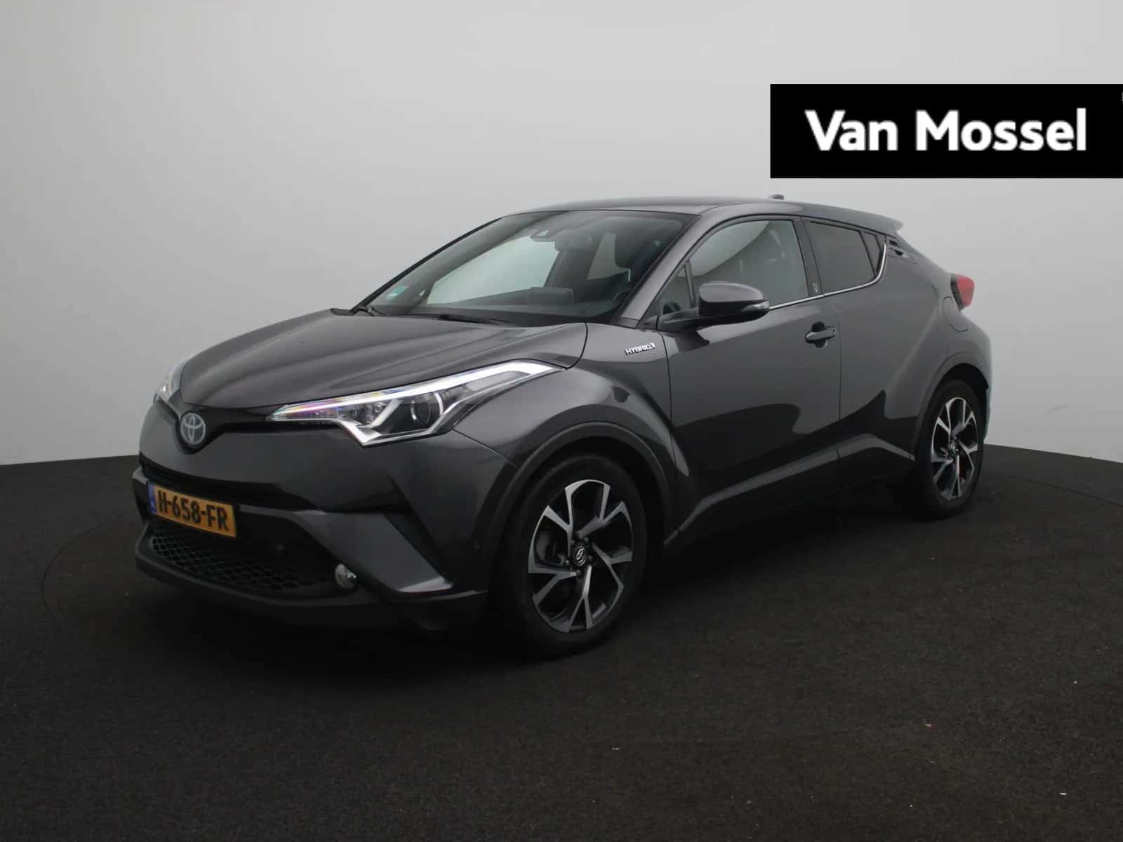 Toyota C-HR (2019) — foto 1