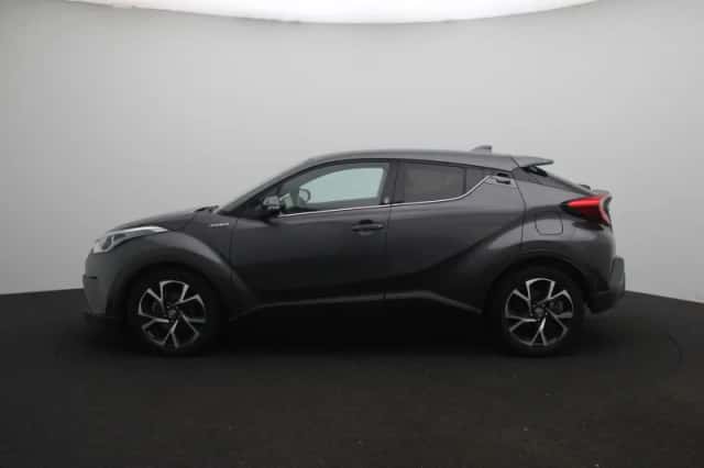 Toyota C-HR (2019) thumbnail 4