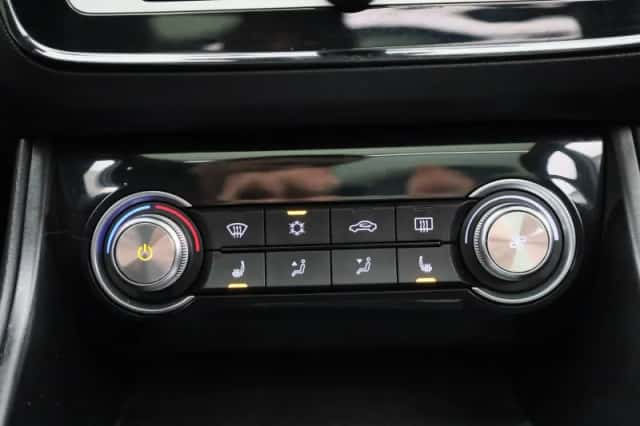 MG ZS EV (2020) thumbnail 17