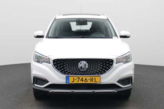 MG ZS EV (2020) thumbnail 3