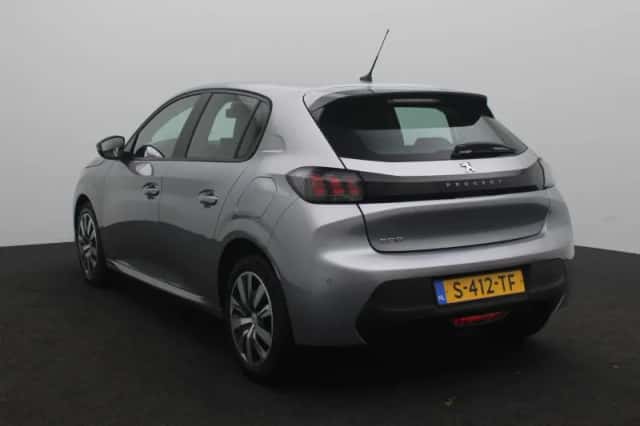 Peugeot 208 (2023) thumbnail 3