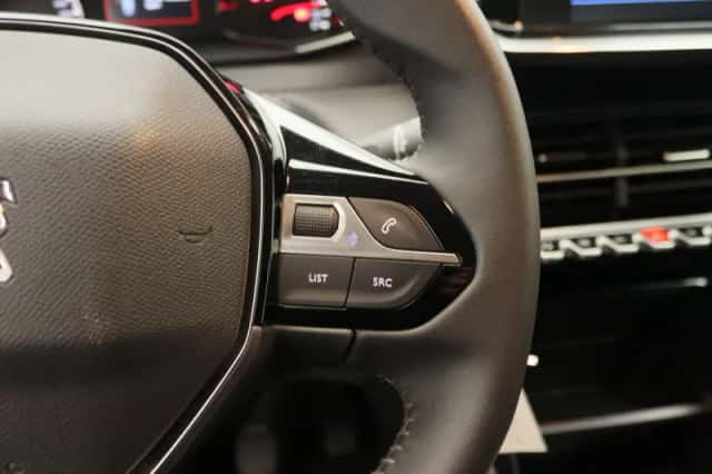 Peugeot 208 (2023) thumbnail 22